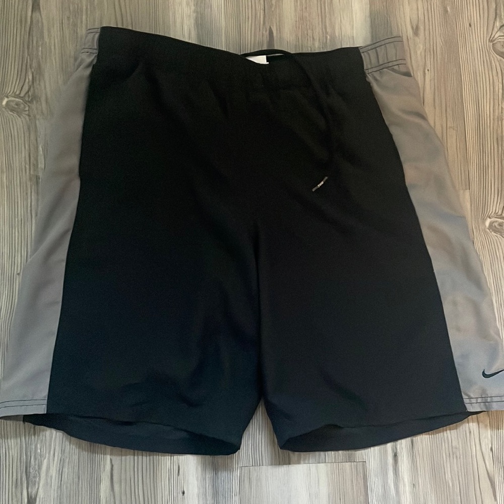 Vintage Nike swim trunks men’s medium